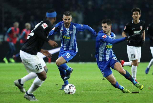 球场上的一 球场上的一