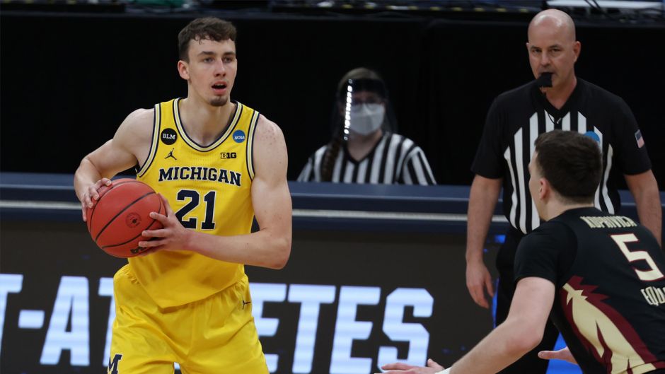 迈向现实的 迈向现实的